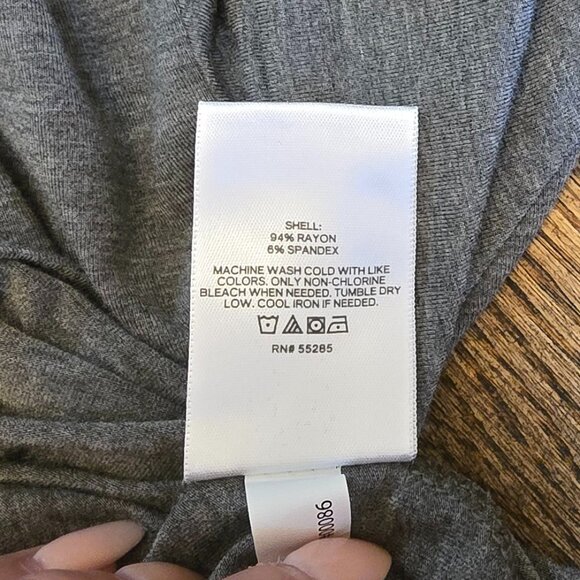 🏷️NWT  -  EXPRESS Gray Cowl Neck NWT Shirt sz M  -  NWT🏷️ - Picture 8 of 8